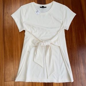 A pea in the pod maternity top with bow